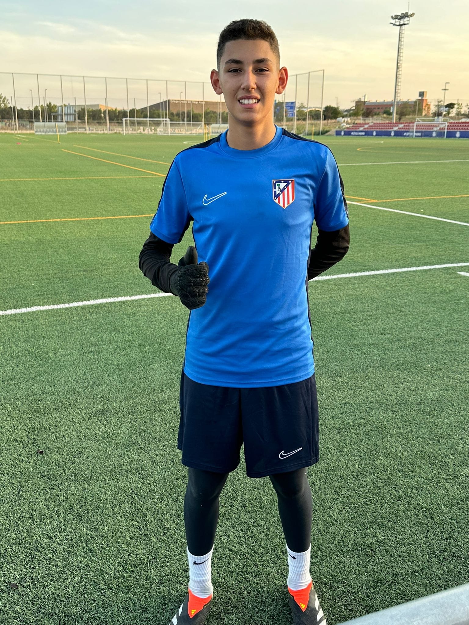 Last Minute Transfer Shocker: Hancko Joins Atlético Madrid! - h7mkstj